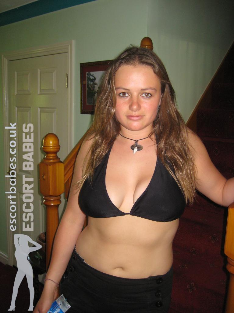 Newgirljo 33 year old brown Escort in Dundee